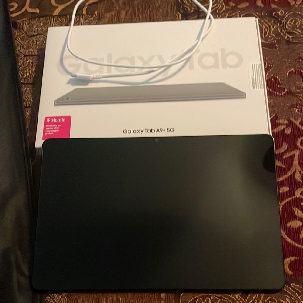 Samsung Black Tablet - Sleek Design Powerful Performance Stunning Display